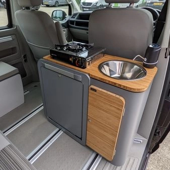 Meubles de camping-car légers personnalisés haut de gamme, armoires de cuisine en nid d'abeille en aluminium sprinter van RV