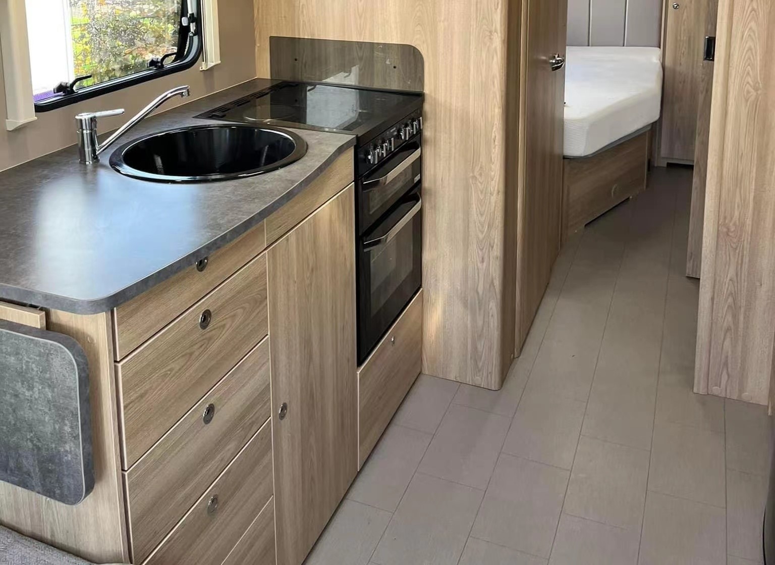 armoires de cuisine pour camping-car1