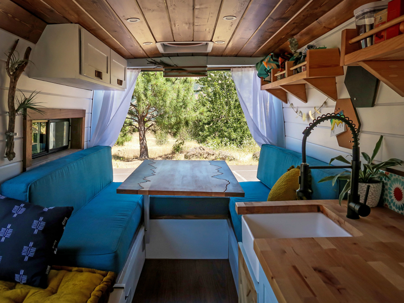 Comment entretenir et nettoyer les meubles intérieurs de camping-car en aluminium ?