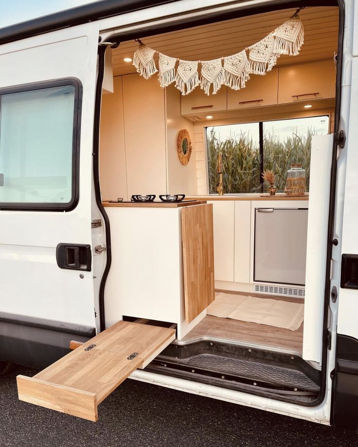 armoire de cuisine pour camping-car2