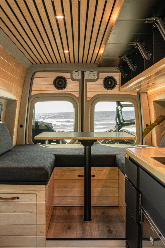 canapé-lit pour camping-car