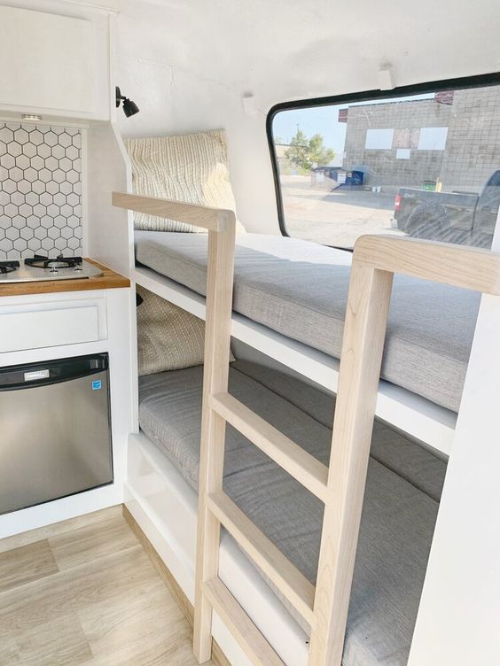 lit de groupe pour camping-car