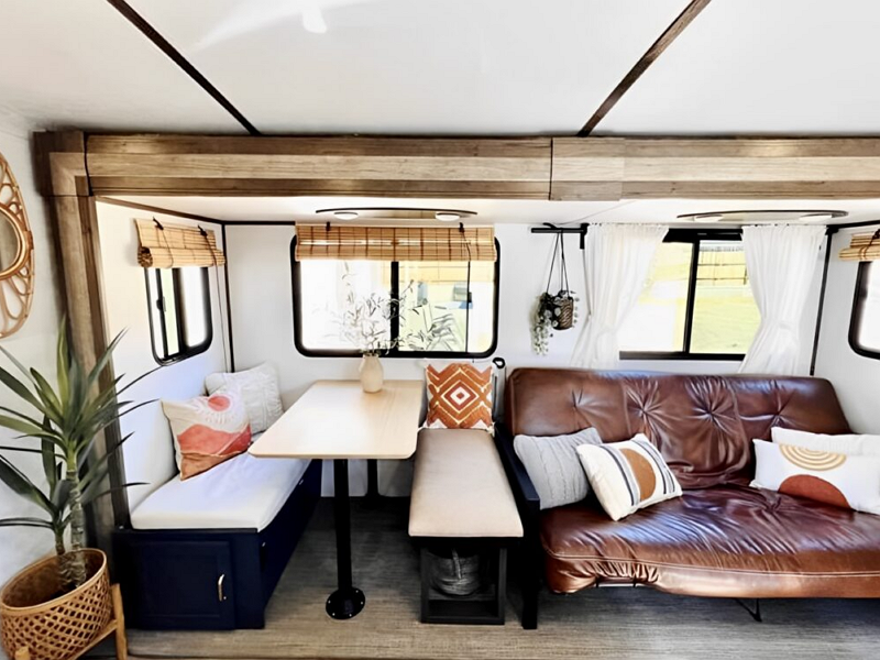 Conception de mobilier d'intérieur de camping-car3