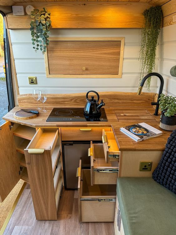 armoires de cuisine pour camping-car8