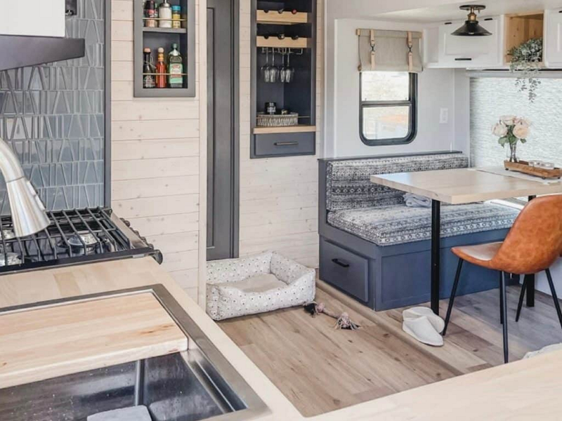 Comment les fabricants de meubles de camping-car peuvent-ils améliorer leur confort et leur fonctionnalité ?