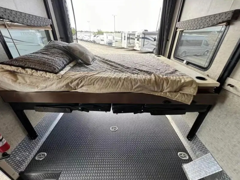lit de camping-car3