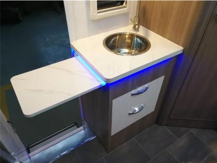 armoire de cuisine pour camping-car