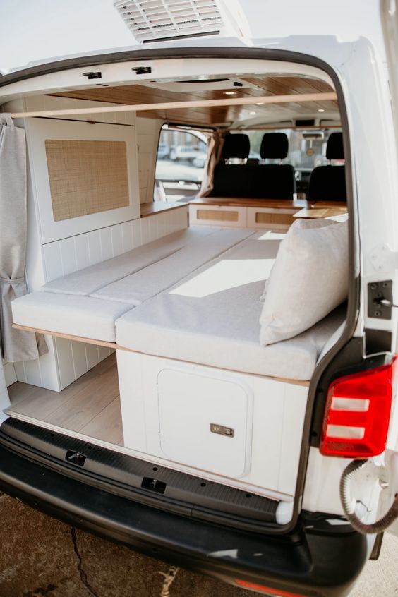 canapé-lit pour camping-car2