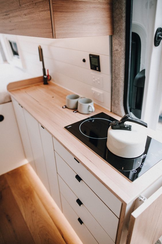 armoire de cuisine pour camping-car