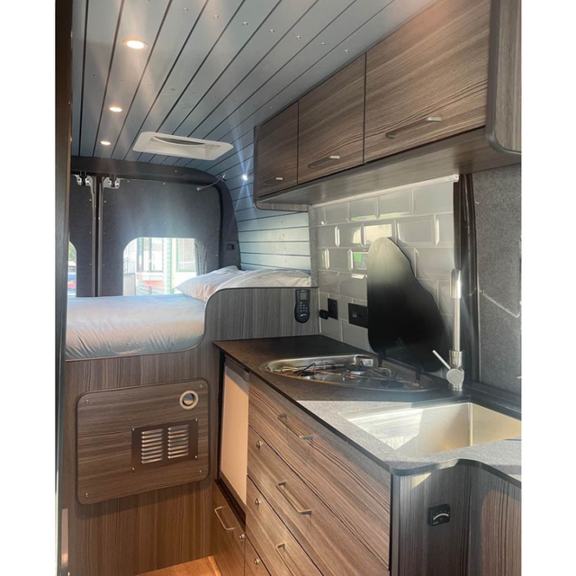 Armoires de cuisine en aluminium légères faites sur commande haut de gamme de panneau de nid d'abeilles en aluminium de buffets de RV