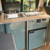 Armoire de cuisine en aluminium au design moderne, intérieur de camping-car léger, accessoires de camping-car