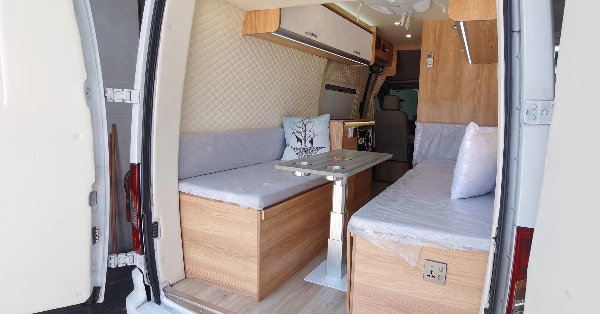 canapé-lit pour camping-car