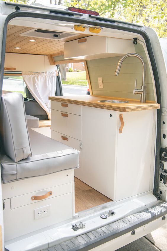 armoire de cuisine pour camping-car