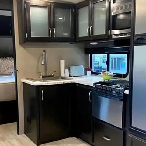 Armoires en aluminium modernes de luxe, remorque étanche personnalisée, armoire de cuisine pour camping-car RV