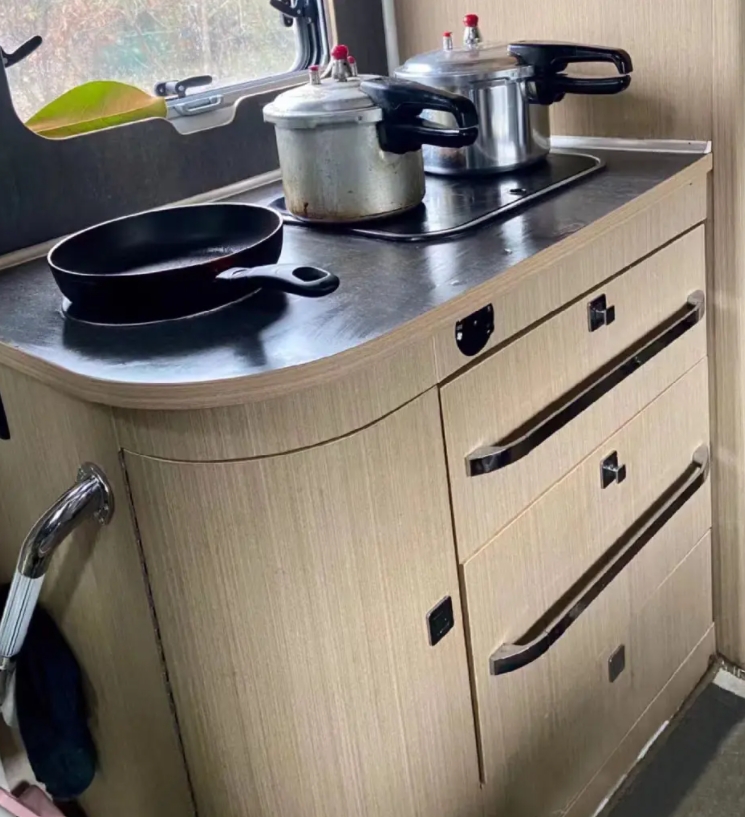 armoires de cuisine pour camping-car6
