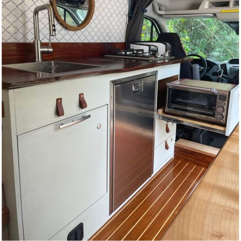 Armoire de cuisine en aluminium adaptée aux besoins du client de RV armoire multifonctionnelle solide sans déformation