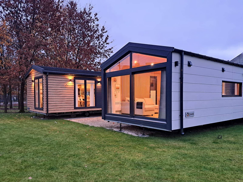 Quelles sont les normes et spécifications de sécurité pour le mobilier intérieur des maisons mobiles ?